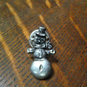 ⛄️ Frosty The Snowman Vintage Lapel Pin